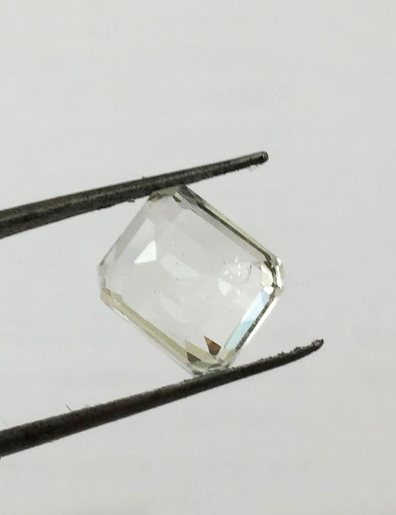 4.22 Ratti (3.80 ct) Natural Certified White Topaz